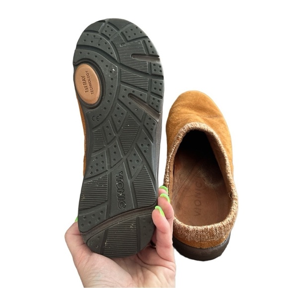 GUC - Vionic Arbor Brown Suede Slip On Clogs Comfort Slippers - size 8.5 - Picture 4 of 5